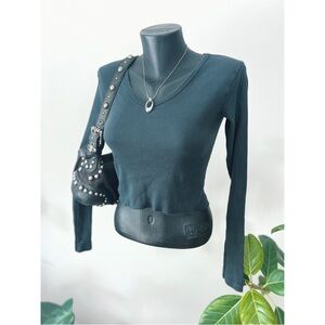 Brandy Melville | Notched Longsleeve Crop Top